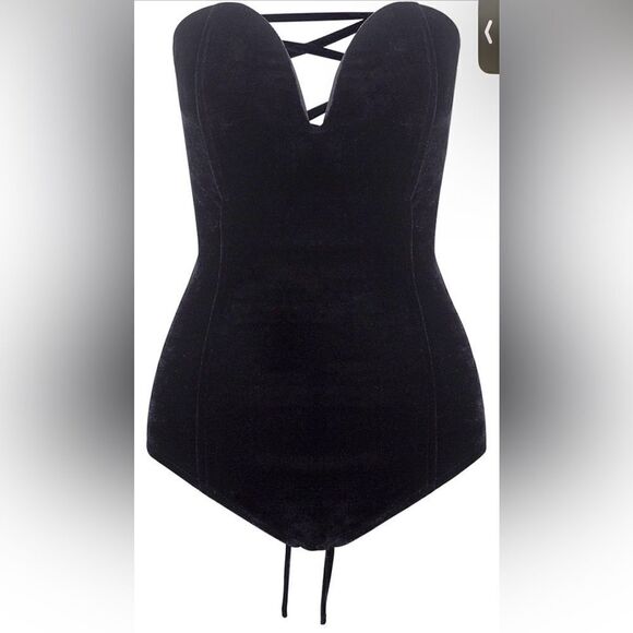 NWOT Plunge Neck Velvet Bodysuit Size XL - Picture 2 of 6